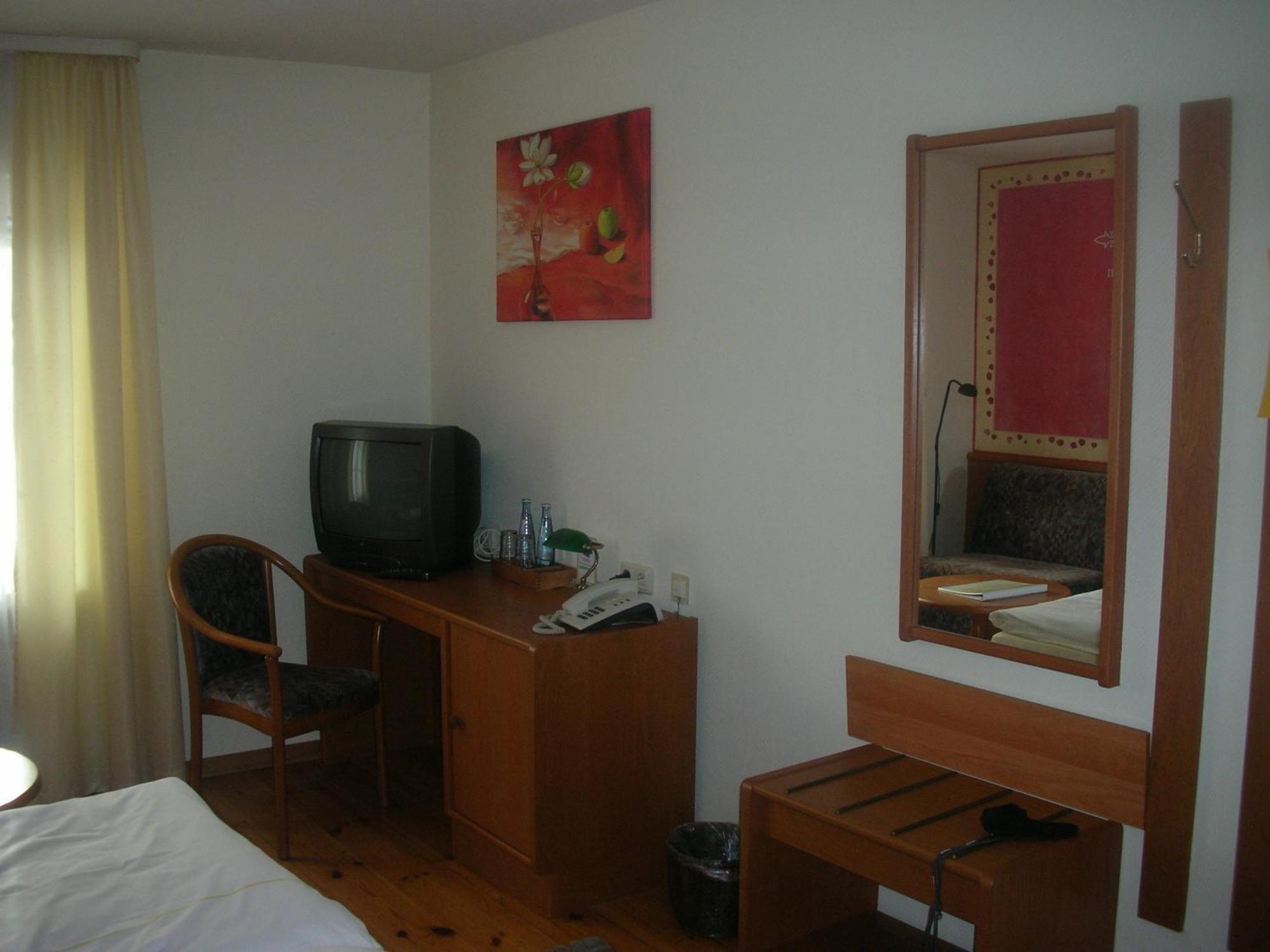 Hotel Restaurant Buergerstube Ulmen Zewnętrze zdjęcie